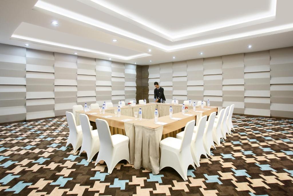 Konferenční prostory v ubytování Hotel Santika Kelapa Gading