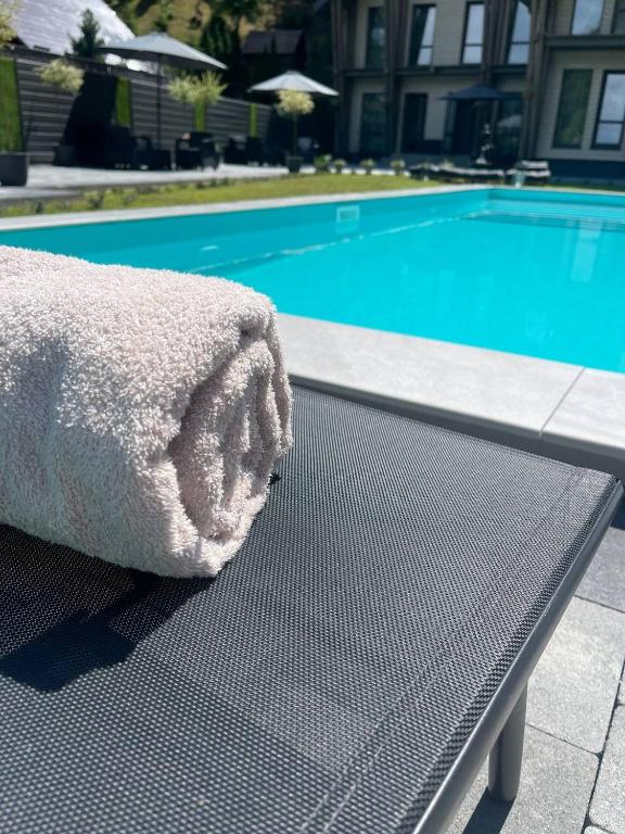 Bazén v ubytování Sandal nebo v jeho okolí