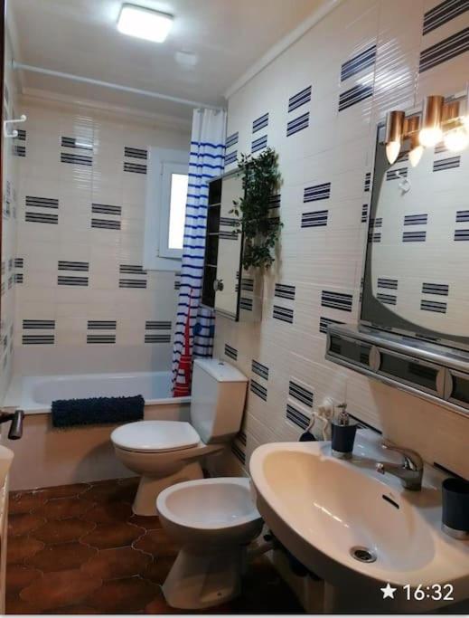 Fotografia z galérie ubytovania Spacious family flat centrally located. v destinácii Palamós