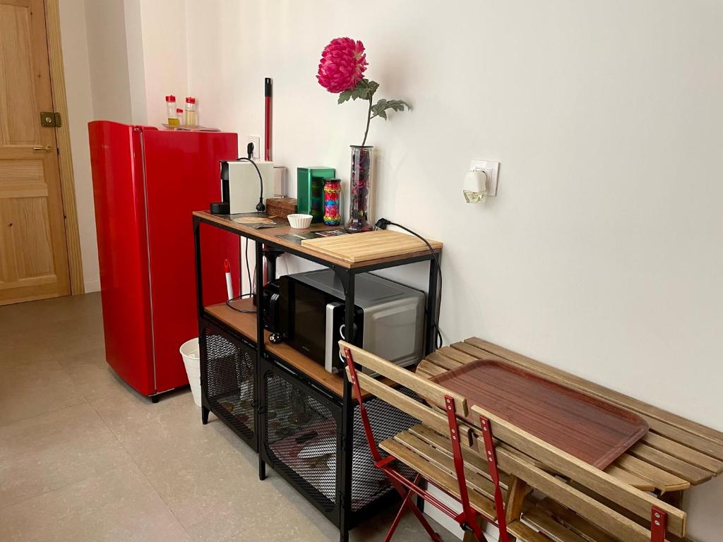 A kitchen or kitchenette at Estudio Jardines de Colón