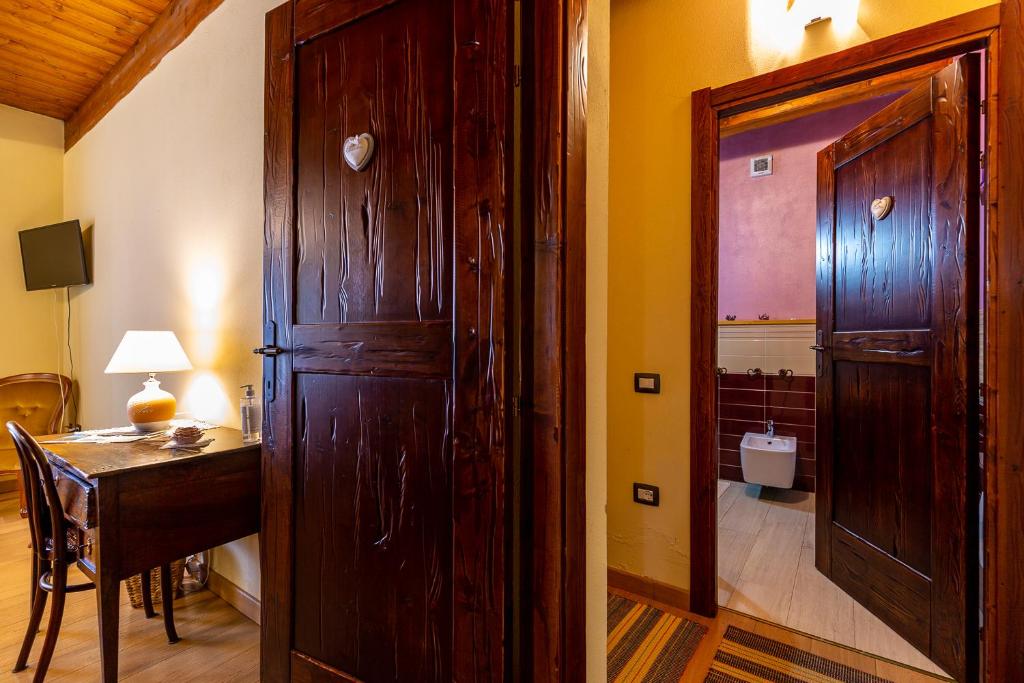 Foto dalla galleria di Affittacamere Is Coronas a Ìsili