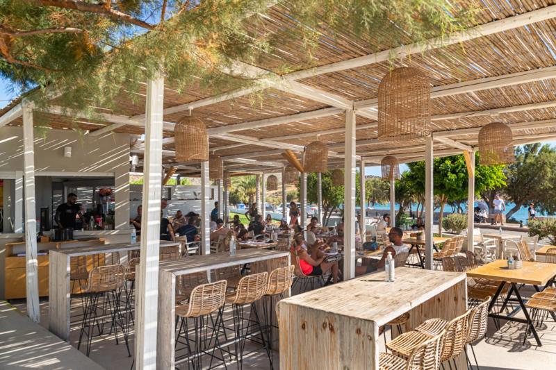 Restaurace v ubytování Glaros Kouremenos
