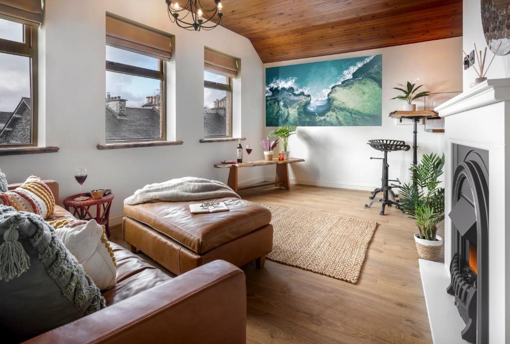 The Windermere Central Rafters, Lake District, Windermere (updated