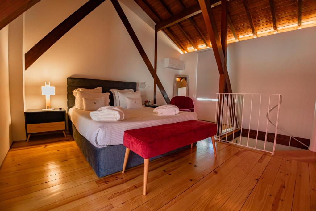 Postel nebo postele na pokoji v ubytování Quinta da Corredoura, Hotel Rural