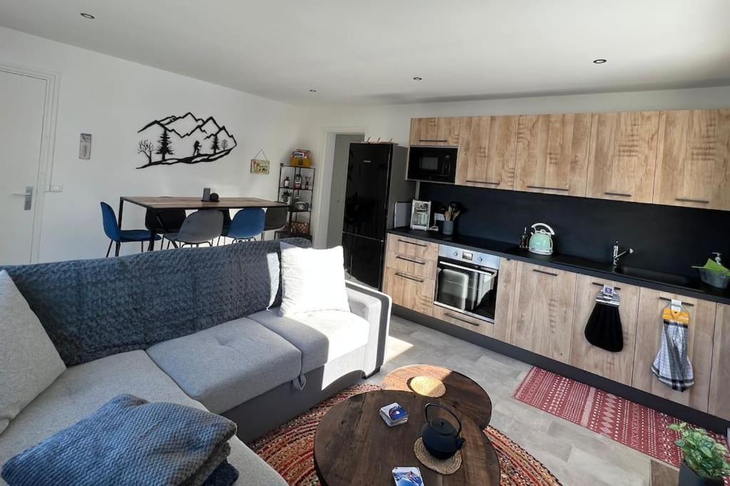 Kuchyň nebo kuchyňský kout v ubytování Appartement cocooning 2 chambres