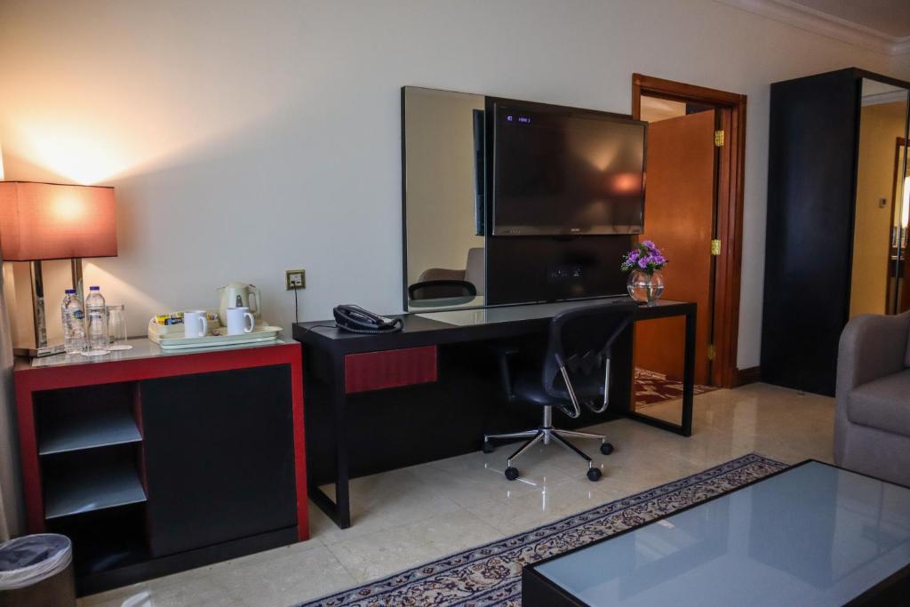 Vision Imperial Hotel Formerly Excelsior Hotel Downtown - Resim 41