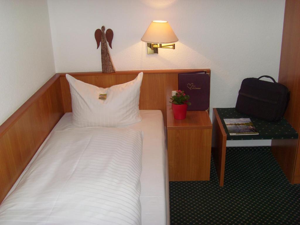 Hotel & Restaurant Engel - Single Room