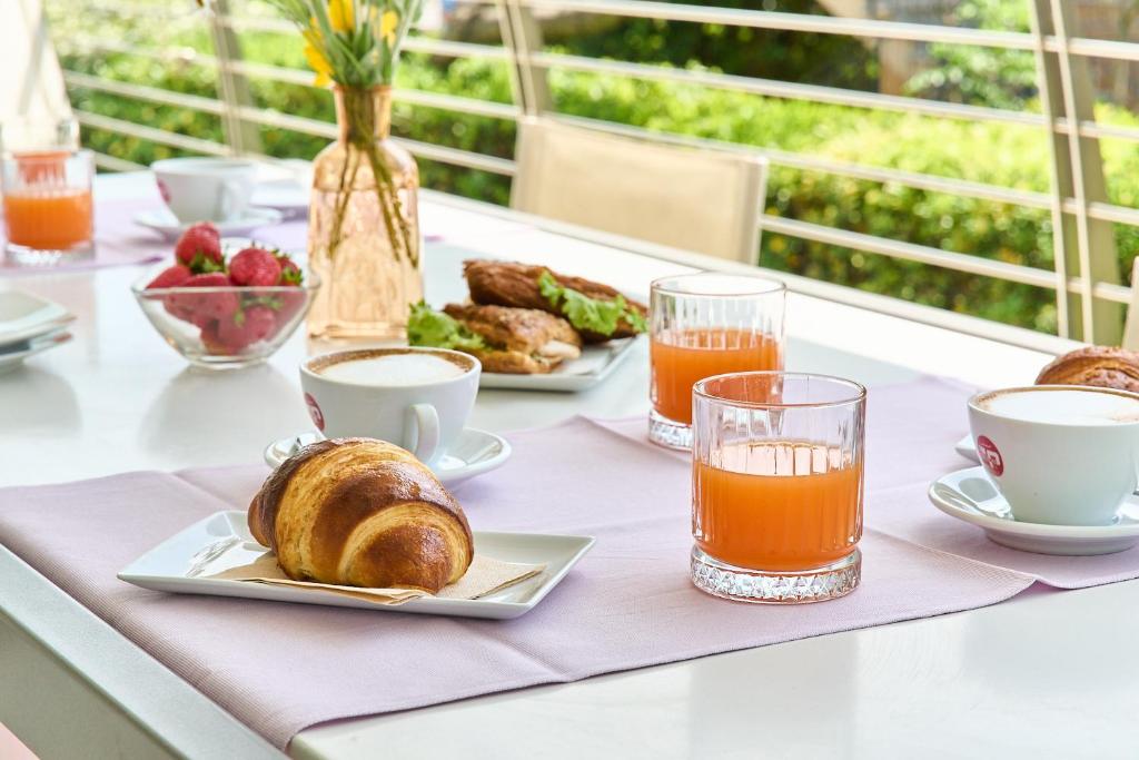 JUST SUITES - Appartement 2 Chambres Avec Balcon