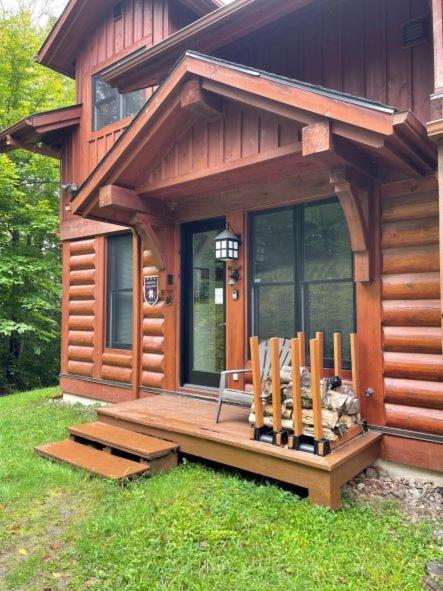 Zahrada ubytování RCNT Chalets Mont-Tremblant