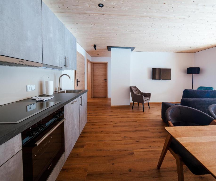 Kuchyň nebo kuchyňský kout v ubytování Vergalda Apartments