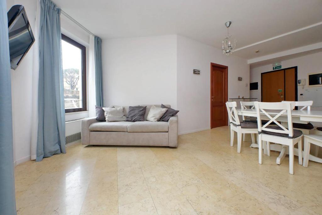 A television and/or entertainment centre at San Pietro Maison