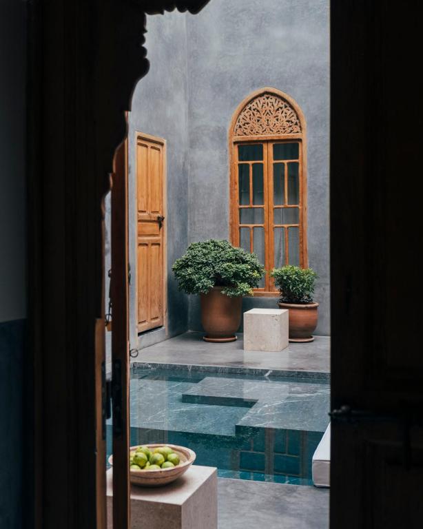A piscina em ou perto de Riad no37