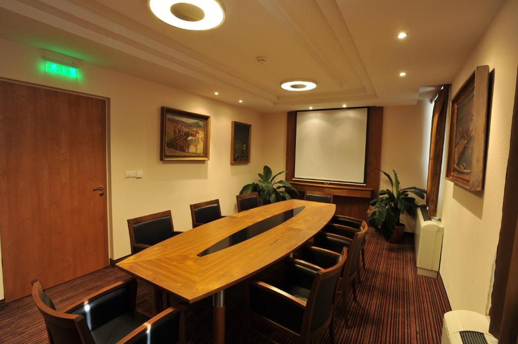 Konferenční prostory v ubytování Garden Hotel Wellness és Konferencia