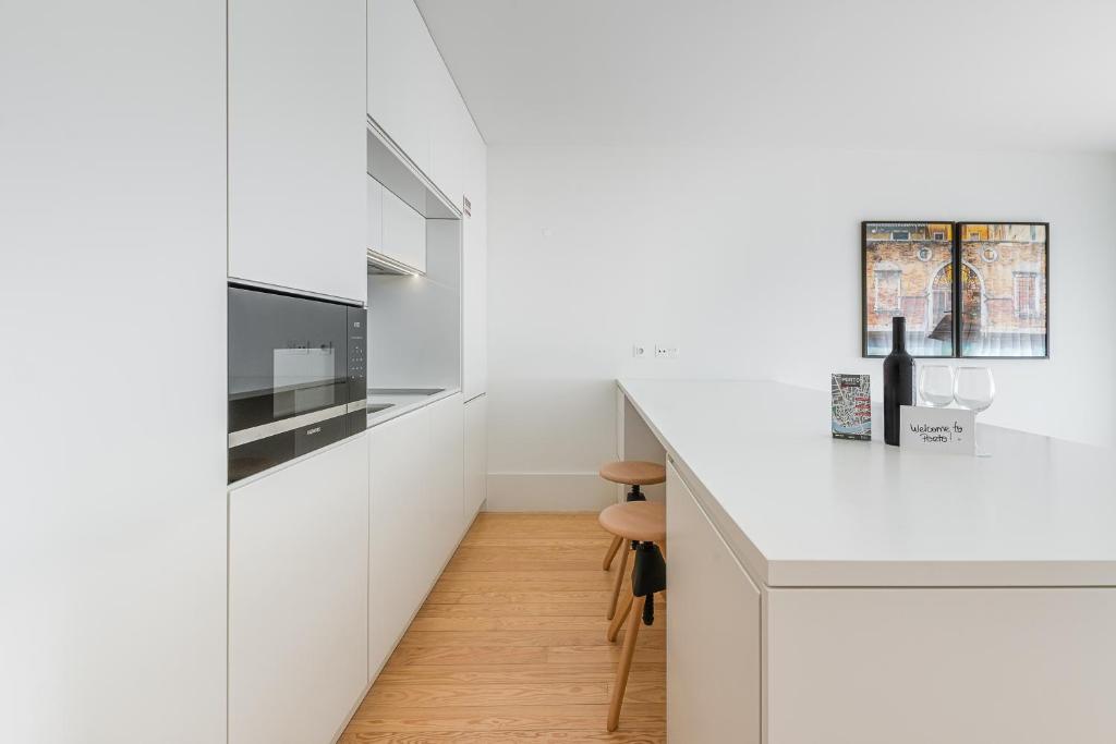 Door 65 - Historical Center Apartments - 3