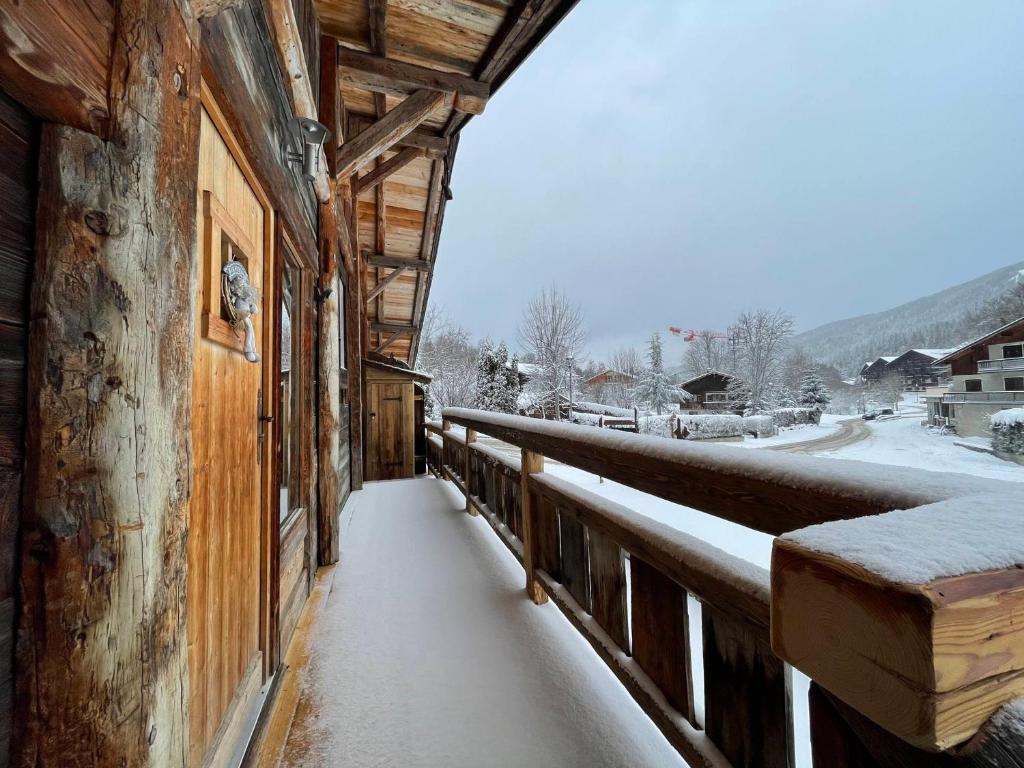 Appartement Cosy 3 Chambres, Centre-Ville, Proche Pistes, Parking, Wifi - FR-1-572-273 v zime