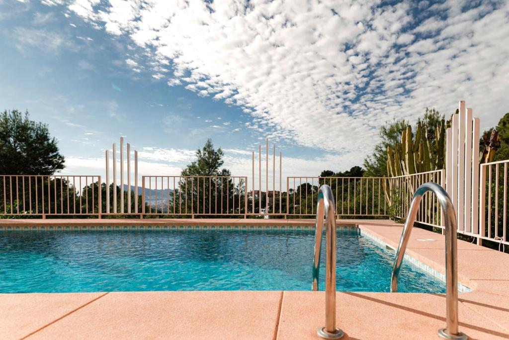 Bazén v ubytovaní Pura Vida Terraza Vistas Mar y Montaña, Piscina, Parking by Vero alebo v jeho blízkosti