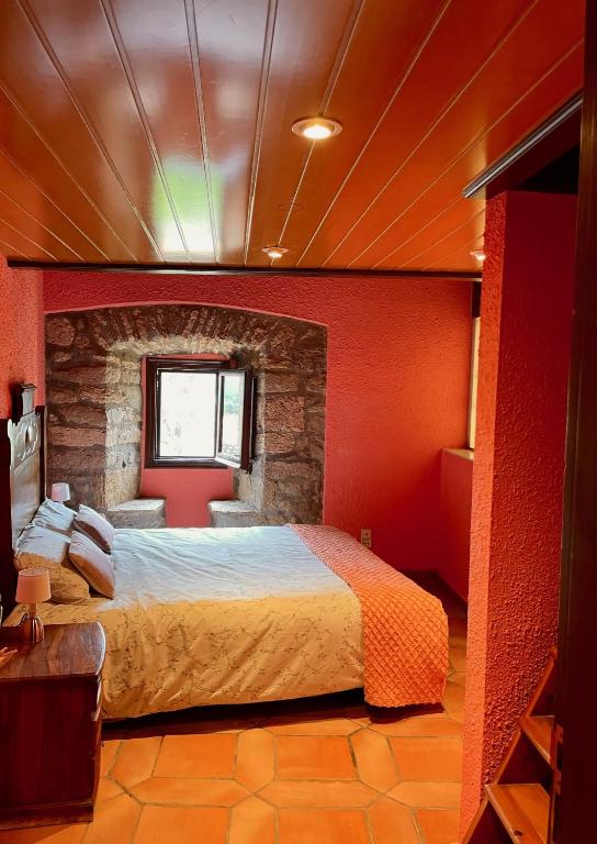 Mas Feliu Turismo Rural - Deluxe Double Room With Extra Bed
