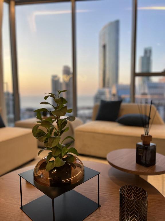 Apartment Iconic Interior Designed Ocean View 3 Bedroom In Dubai Marina Uae Booking Com