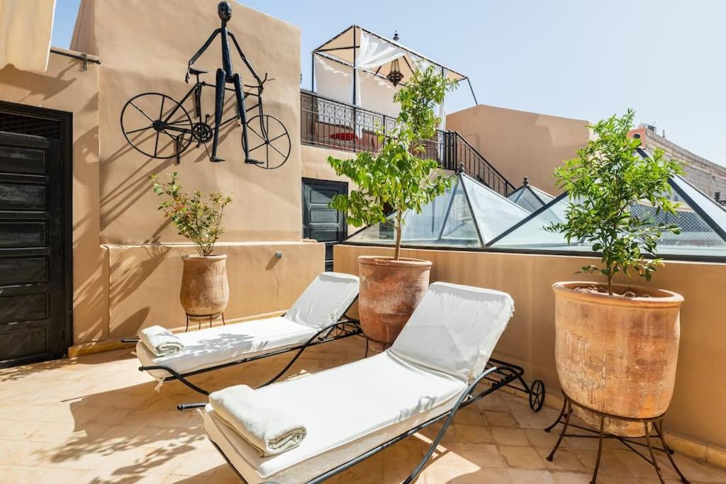 Balkón nebo terasa v ubytování Riad l'Empire