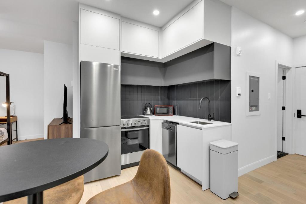 Deluxe Suites Downtown Montreal - Resim 32