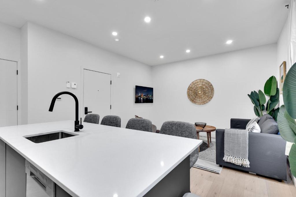 Deluxe Suites Downtown Montreal - Resim 38