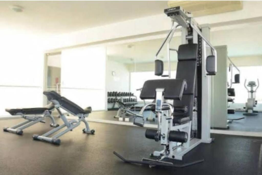 Fitness centrum a/nebo fitness zařízení v ubytování Lincoln Suite Pool - Gym - Sauna