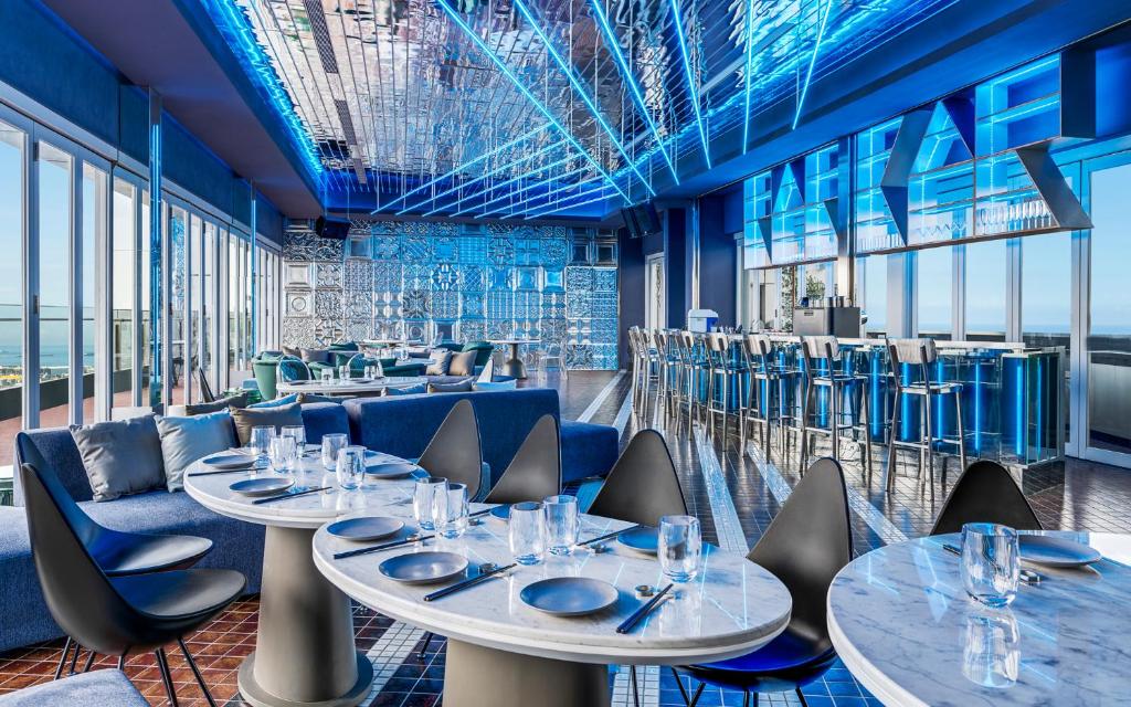 Restaurace v ubytování TAI Urban Resort