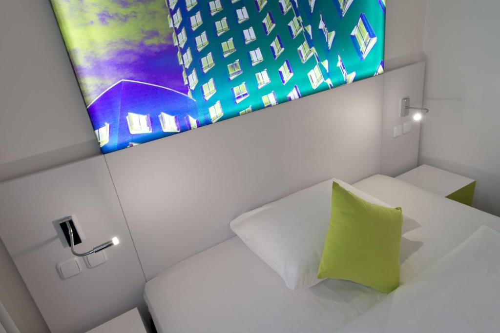 Wyndham Garden Duesseldorf City Centre Koenigsallee - Resim 43