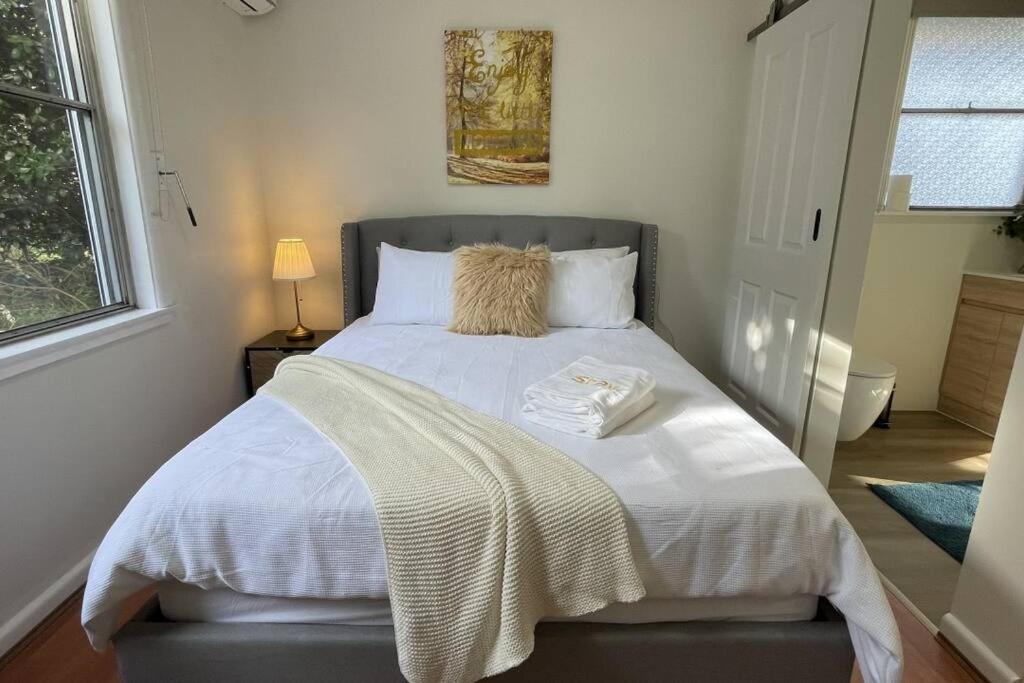 Morwell Pet friendly 3 BRMS Rental home Free Wi-fi - Casa De Tres Dormitorios