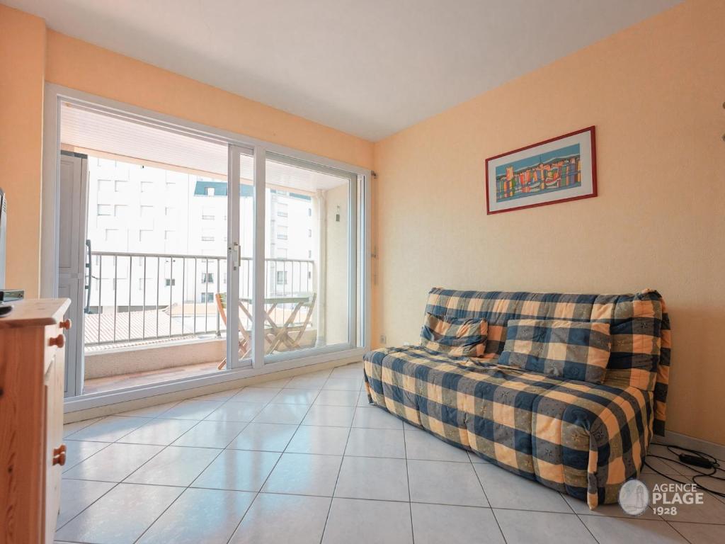 Posedenie v ubytovaní Appartement plage et commerces, balcon, tout confort - FR-1-197-547