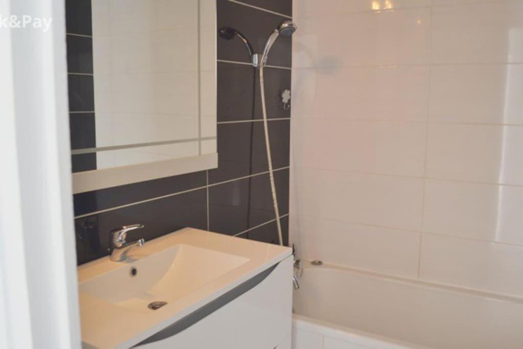 Kúpeľňa v ubytovaní Grand et beau T5 spacieux