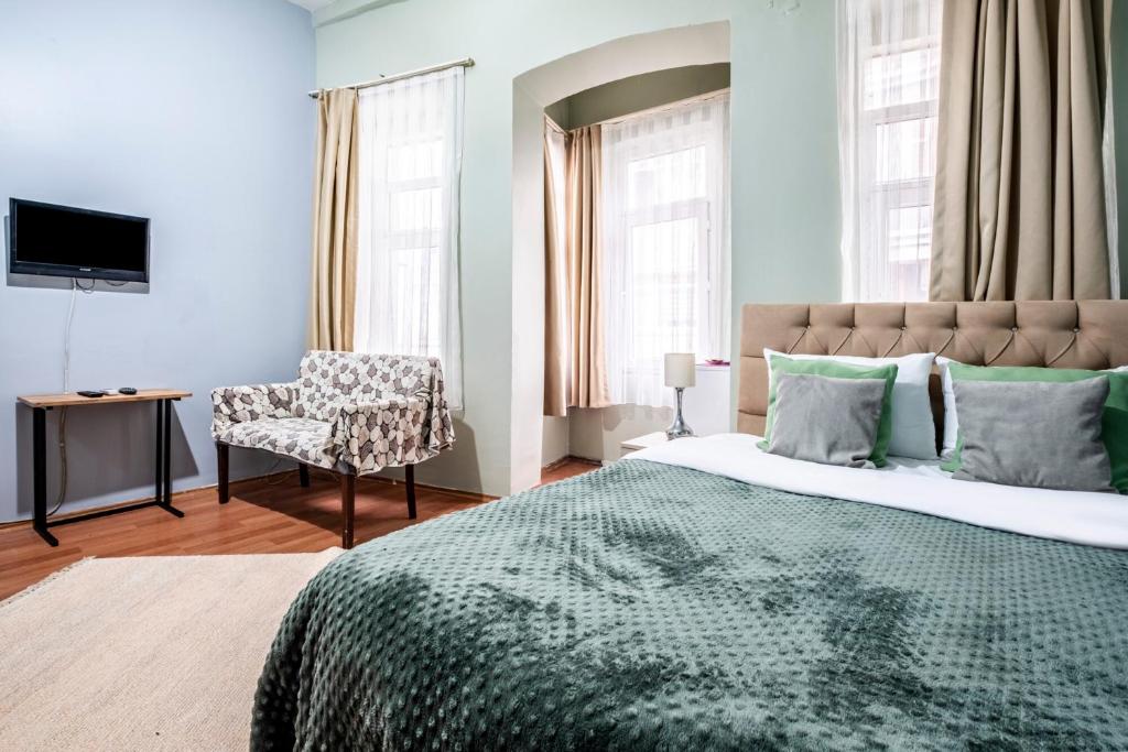 Cozy and Central Studio Flat in Beyoglu