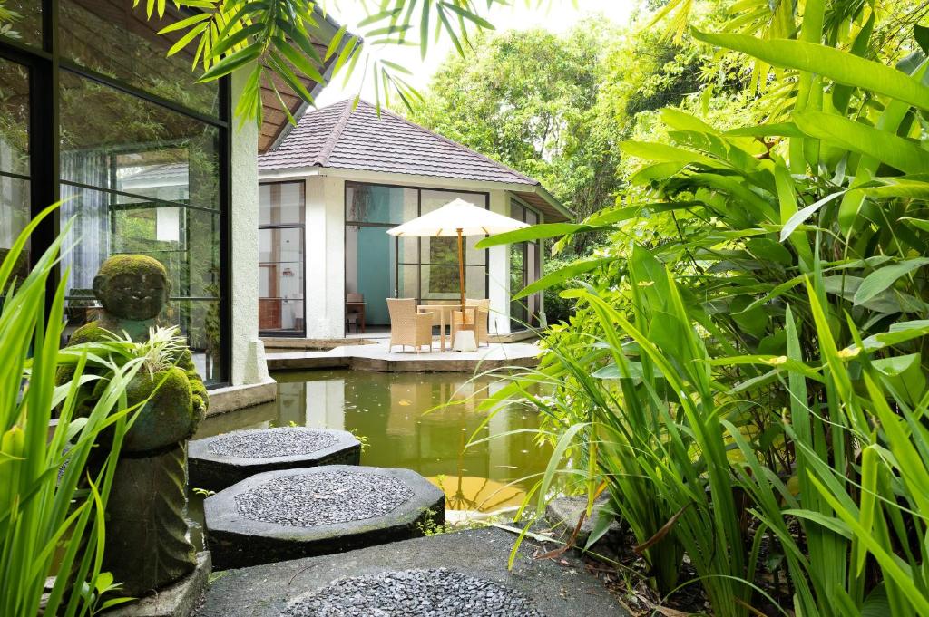 Zahrada ubytování Thalassa Dive & Wellbeing Resort Manado