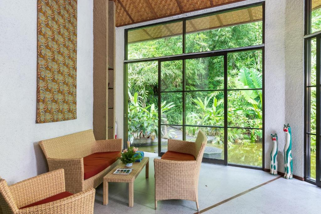 Posezení v ubytování Thalassa Dive & Wellbeing Resort Manado