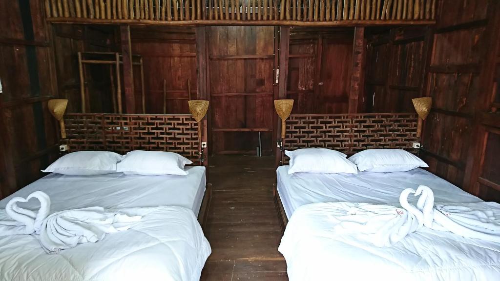 Wisma Andany - Quarto Familiar Com Casa De Banho Privativa