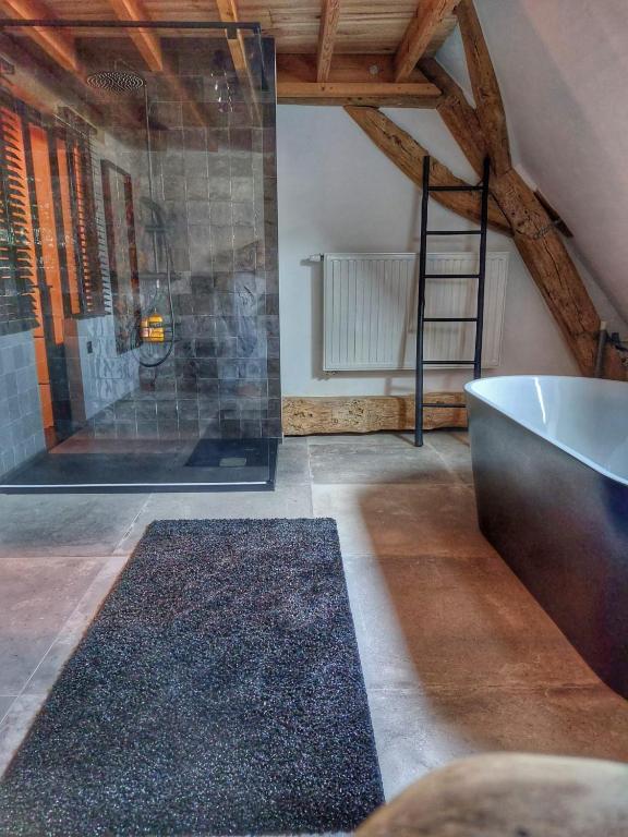 Foto sihtkohas Binche asuva majutusasutuse L'accoté Chambre d'hotes La grange de Battignies galeriist