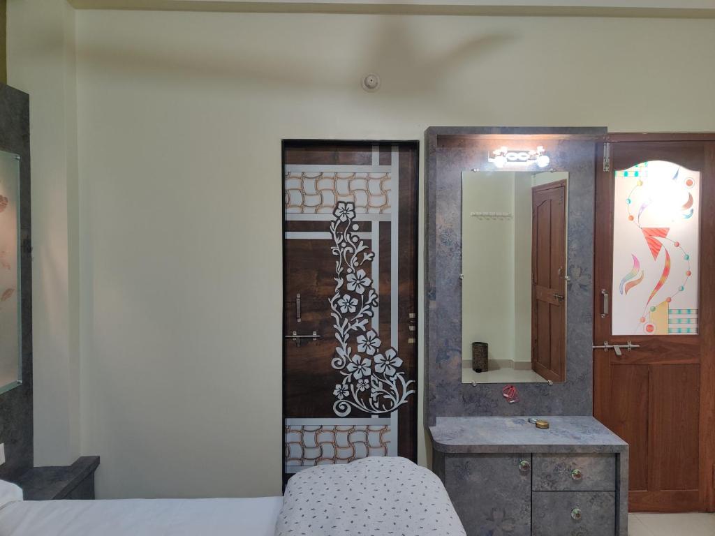 Om Paradise - Family Room With Private Bathroom