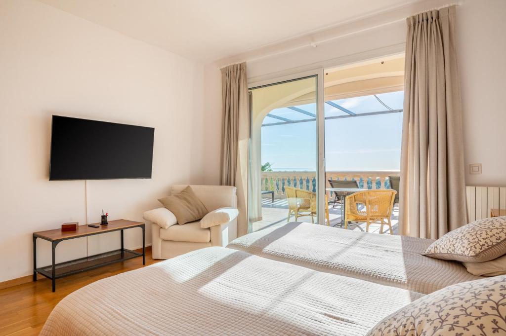 Postel nebo postele na pokoji v ubytování Villa Bendinat 10 - by Priority Villas