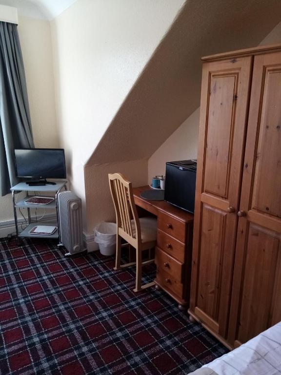 Schofield Guest House photo