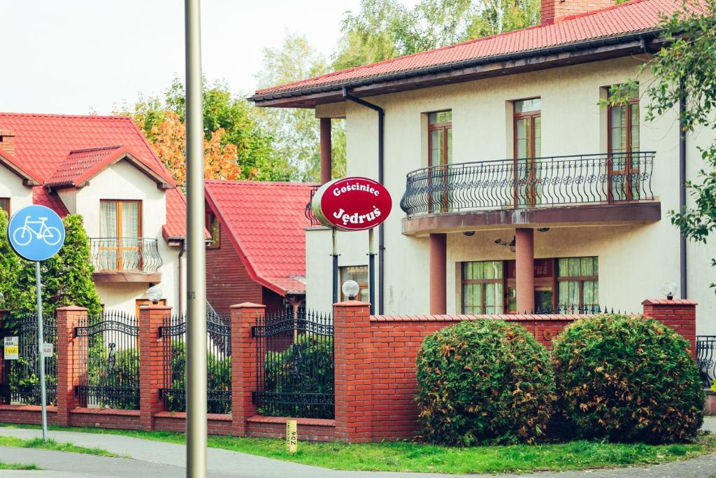 Budova, kde se rezort nachází