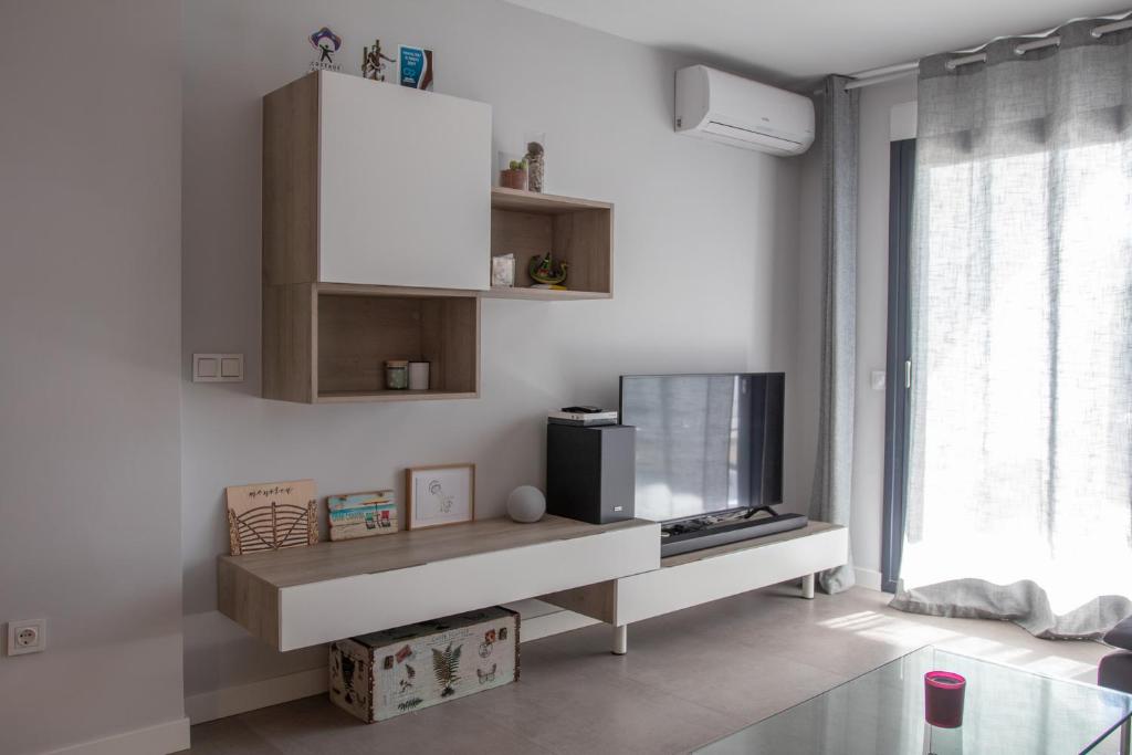 Zdjęcie z galerii obiektu Precioso y Soleado apartamento en Vera frente a la playa con piscina w mieście Vera