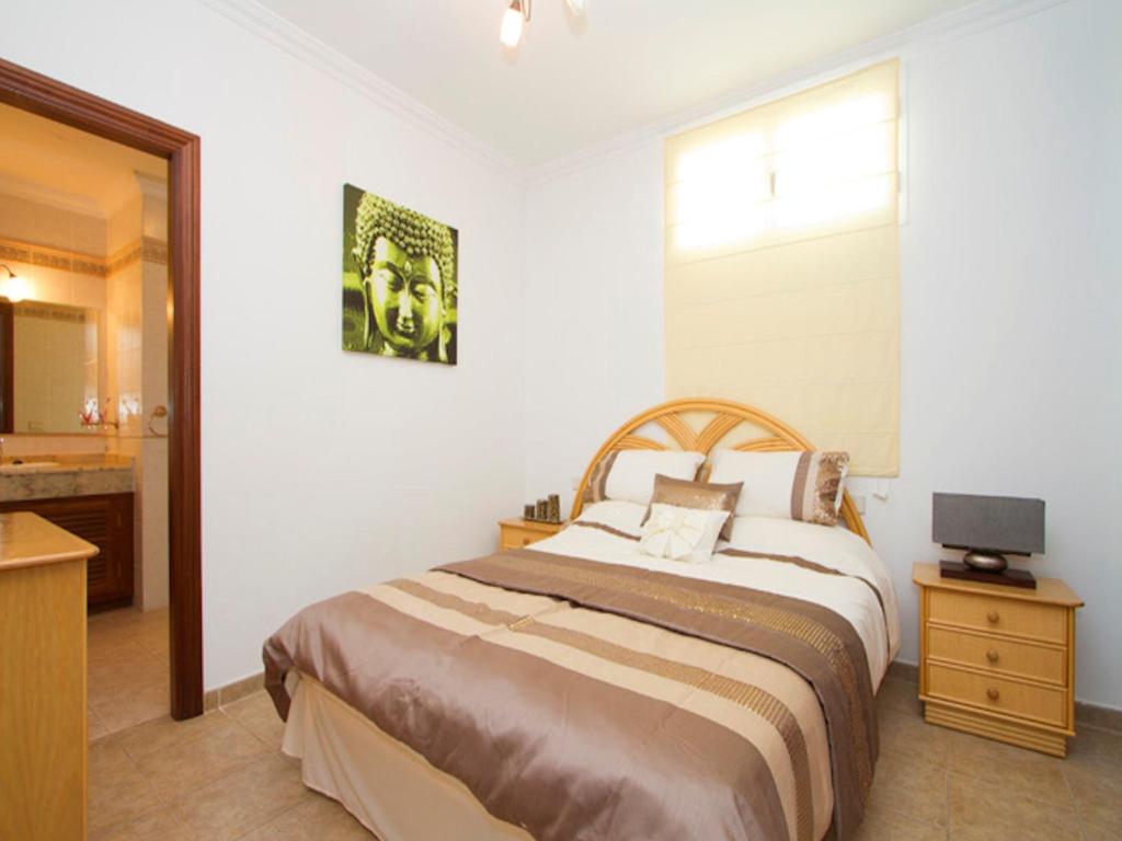 Kép Lovely Lanzarote Villa 4 Bedroom Villa Joanne Bbq Private Pool Puerto Del Carmen szállásáról Puerto del Carmenben a galériában