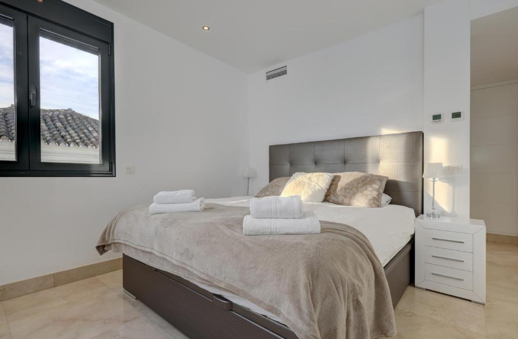 Fotografie z fotogalerie ubytování Luxury 5bedroom Villa Casares Costa v destinaci Casares