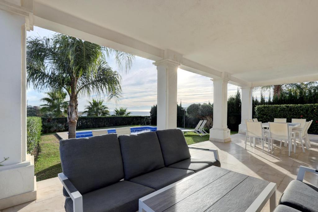 Fotografie z fotogalerie ubytování Luxury 5bedroom Villa Casares Costa v destinaci Casares