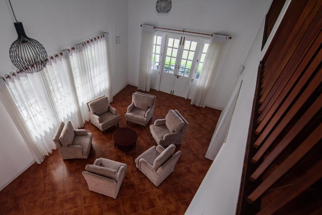 Posezení v ubytování Kingsman House