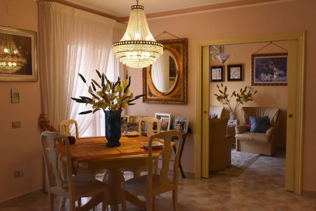 Gallery image of Luminoso e accogliente appartamento AGO & ANTO in Carloforte