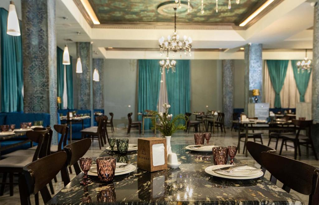Restaurace v ubytování Alaska Resort