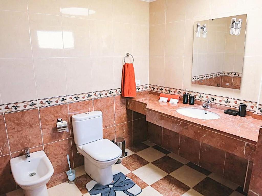 Koupelna v ubytování Bungalow with 2 bedrooms, Playa la Tejita