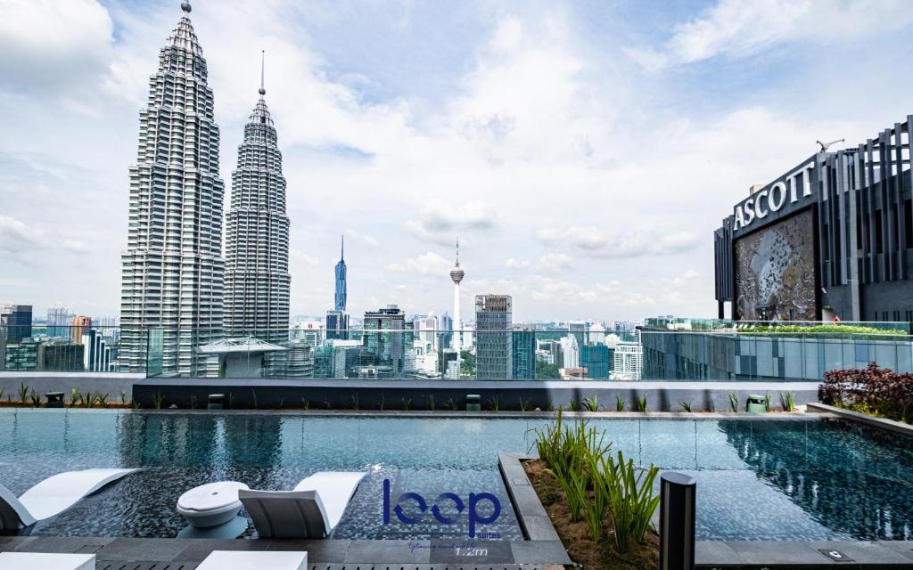 Star Residences KLCC by Loop Suites - Housity