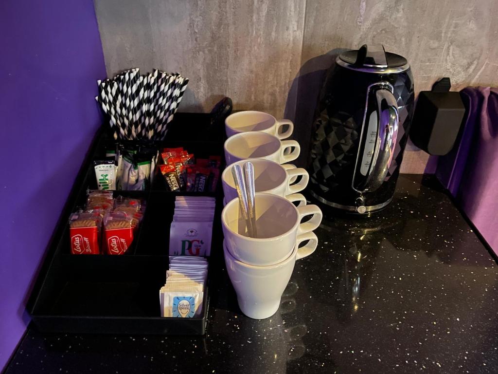 Hotel 105 - Resim 12